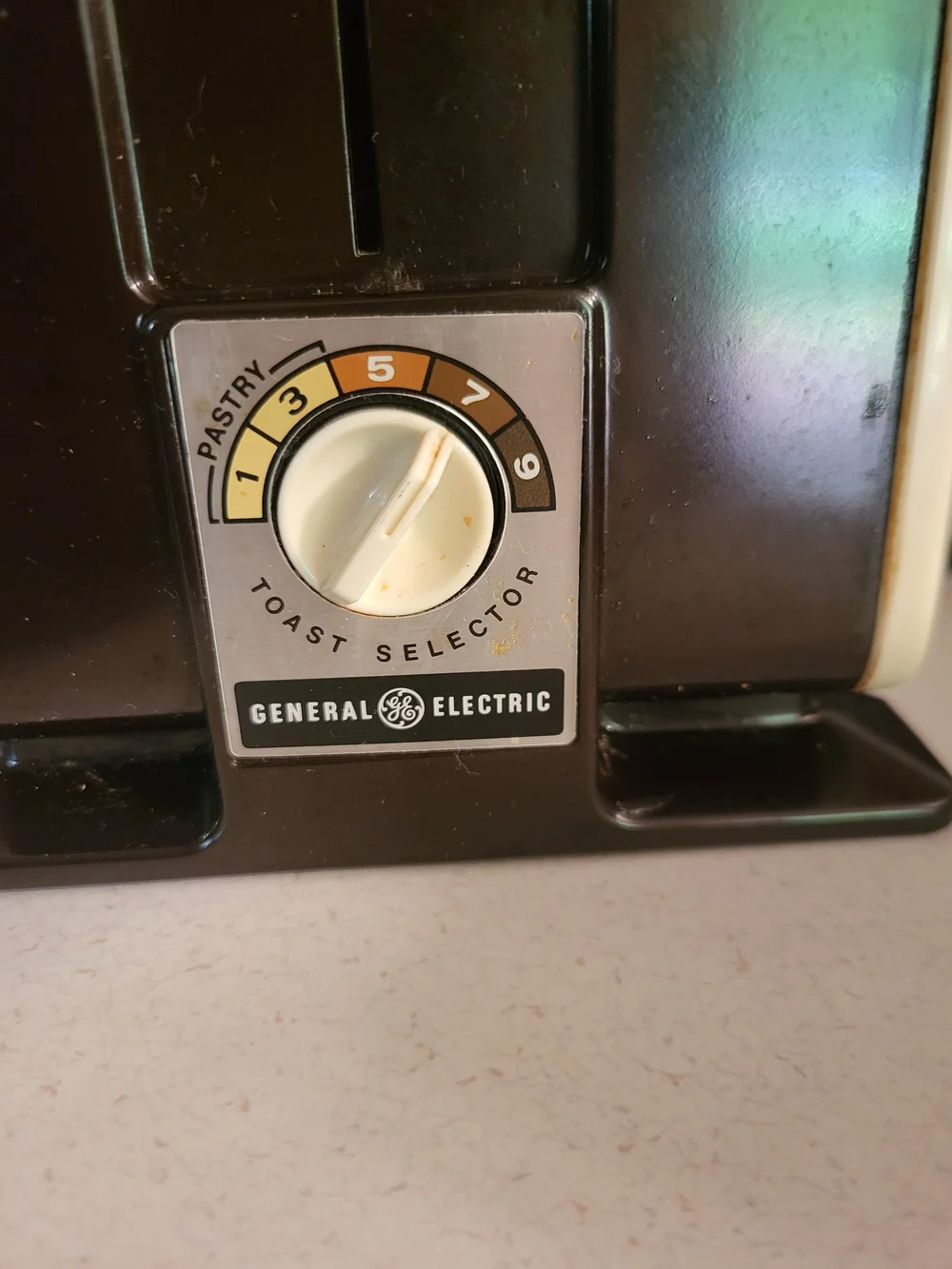 Vintage GE General Electric Toaster Woodgrain Retro 2 Slice Toast Selector